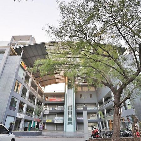 Hotel The Grand Pritam Gandhinagar Eksteriør bilde