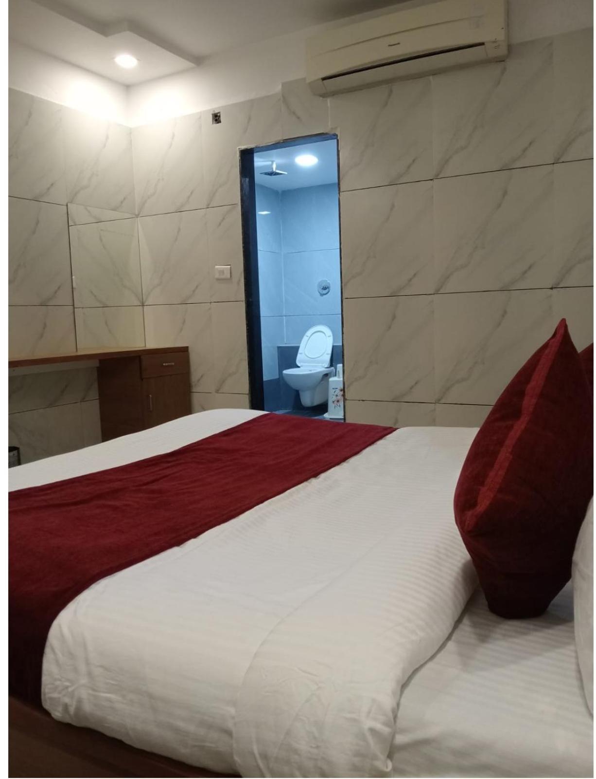 Hotel The Grand Pritam Gandhinagar Eksteriør bilde
