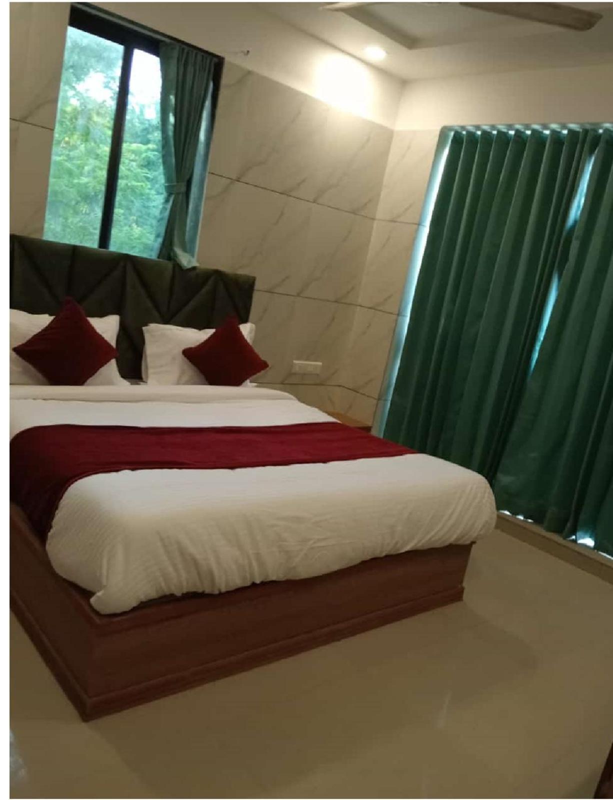 Hotel The Grand Pritam Gandhinagar Eksteriør bilde